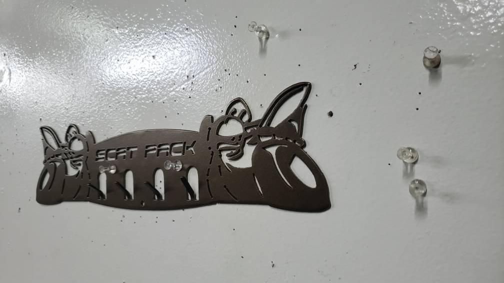 Dodge SRT Scat Pack Keychain Rack – Steel Wall Mounted Muscle Car Organizer